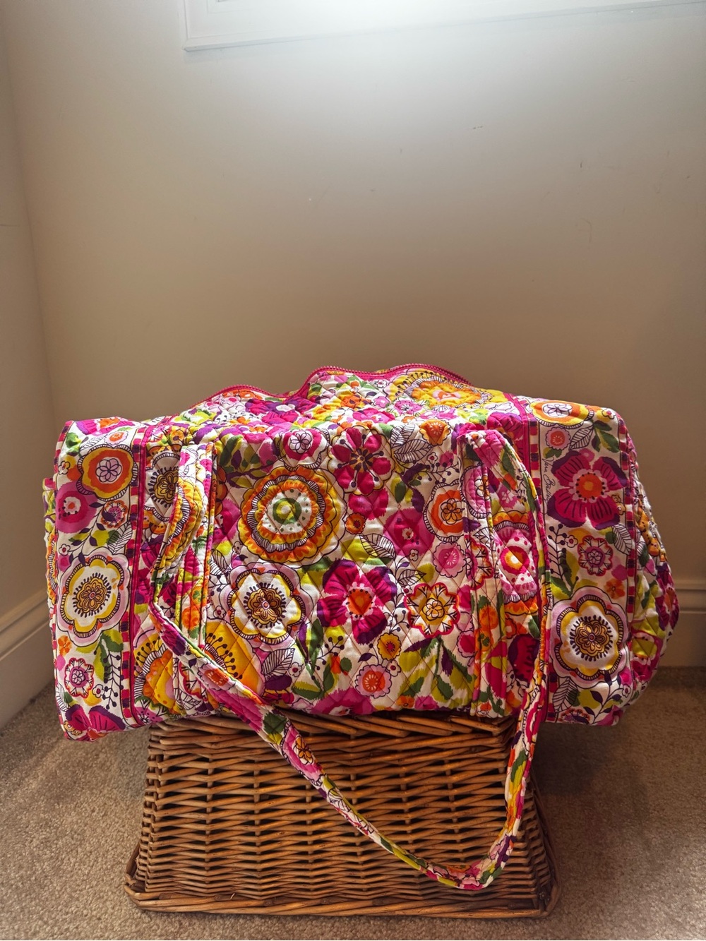 SET Vera Bradley Clementine Duffle bag WITH luggage tag and cosmetic bag NEW